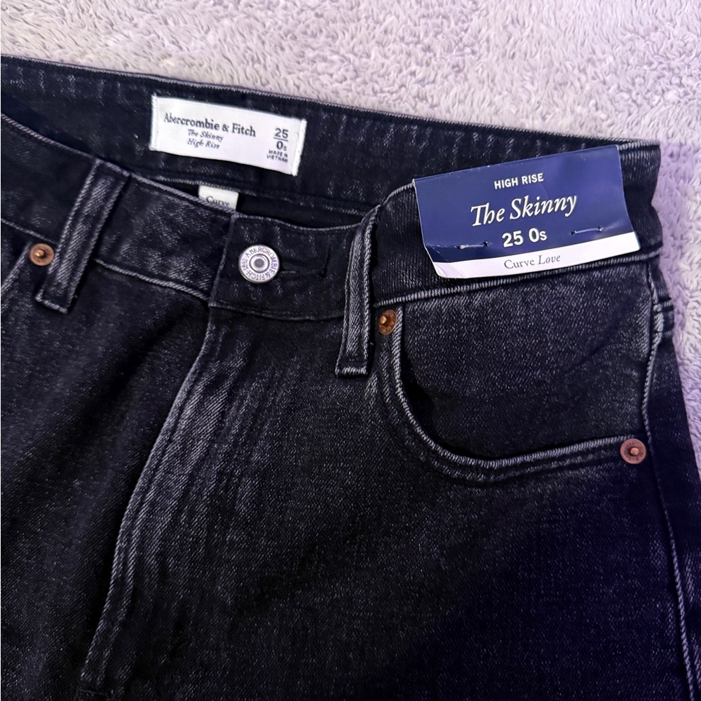 Abercrombie & Fitch Curve Love High Rise Skinny Jean - Picture 9 of 10